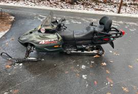 2002 Arctic Cat 660 Touring 2-up 4 Stroke Snowmobi