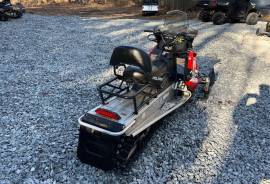 2015 Polaris Indy® LXT 550 144 Indy Red electric s