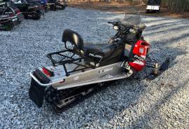 2015 Polaris Indy® LXT 550 144 Indy Red electric s