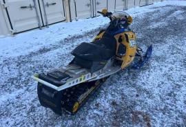 2005 Ski-Doo MXZ 600 Adrenaline HO SDI picked trac