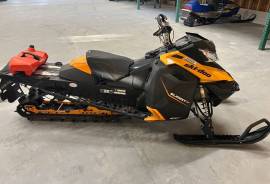 2014 Ski-Doo skidoo summit 800 etec with reverse 5