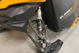 2014 Ski-Doo skidoo summit 800 etec with reverse 5