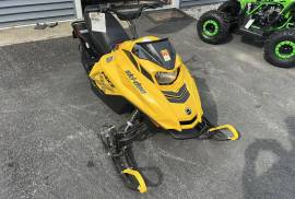 2024 Ski-Doo SkiDoo MXZ200 MXZ 200 4 stroke youth 