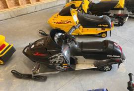 2007 Polaris Dragon 120 youth kids snowmobile. Gre