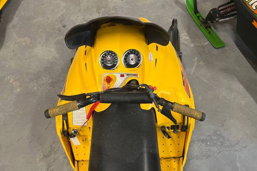 2003 SkiDoo Ski-Doo Mini Z X 120 kids youth snowmo 2003 SkiDoo Ski-Doo Mini Z X 120 kids youth snowmo