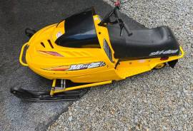 1999 SkiDoo Ski-Doo Mini Z 120 kids youth snowmobi