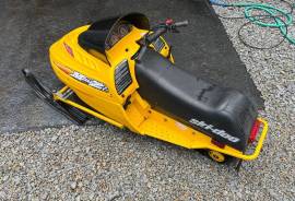 1999 SkiDoo Ski-Doo Mini Z 120 kids youth snowmobi