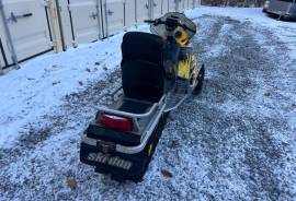 2009 SkiDoo Ski-Doo Skandic® Tundra LT 550F 5712 m