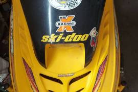 Youth 120  skidoo snowmobile with 200cc engine