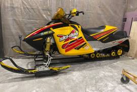 2004 Ski Doo MXZ X 800 HO Blair Morgan edition