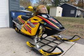 2004 Ski Doo MXZ X 800 HO Blair Morgan edition