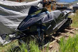 2016 Arctic Cat M8000 LTD