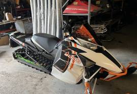 2015 Arctic Cat M8000 Sno Pro LTD- 5574 miles. Sno