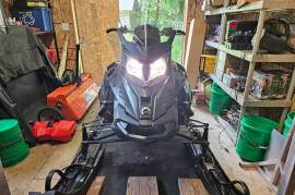 2015 Ski-Doo RENEGADE XRS 800 *LOW MILES*