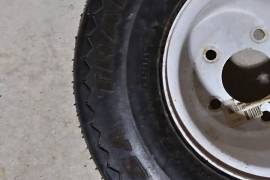 BRAND NEW CARLISLE TRAILER TIRE18.5x8.5x8