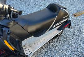 2002 SkiDoo Legend 380 elec rev Will Trade