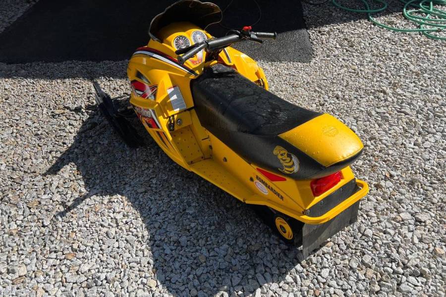 New 2025 Ski-Doo MXZ 200 ES Cobra 1.0, Cortland NY | Specs